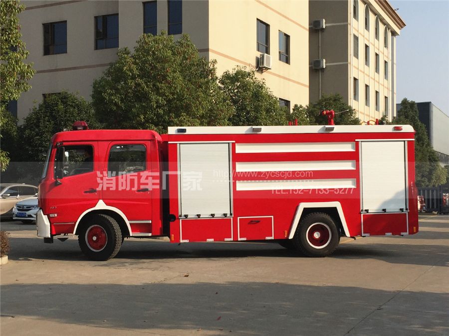 東風(fēng)天錦8噸水罐消防車 東風(fēng)天錦8噸水罐消防車