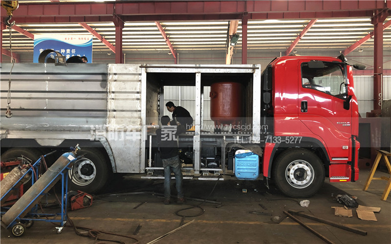 ��ʮ���ĭ�ɷ�(li��n)������܇���a(ch��n)�F(xi��n)��